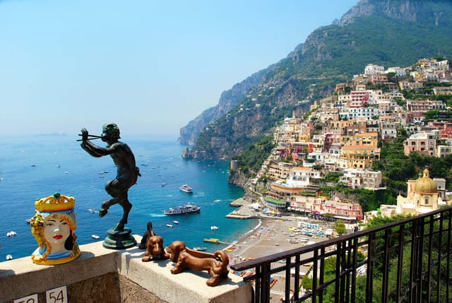 Private tour Sorrento, Positano and Amalfi from Naples Port