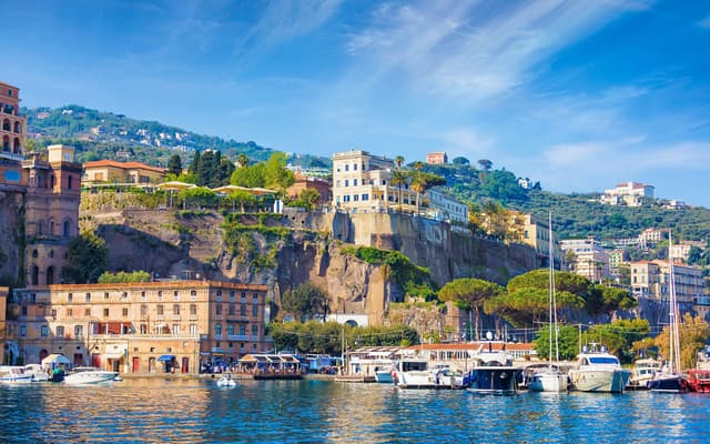 Private tour Sorrento, Positano and Amalfi from Naples Port